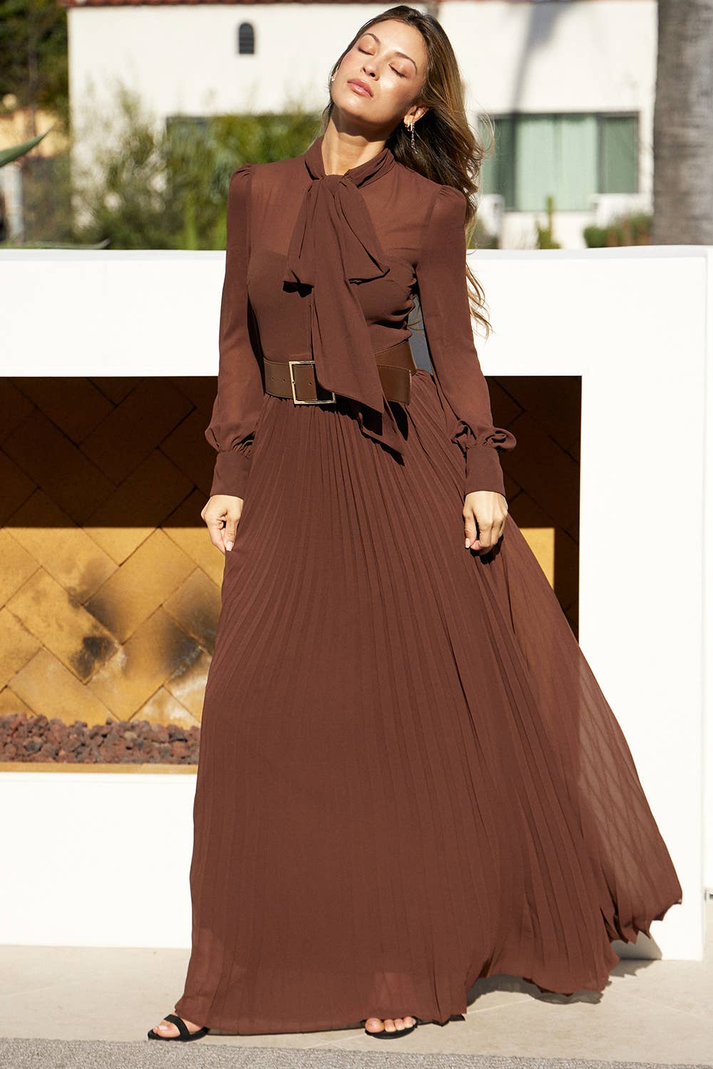 Bow tie long sleeve Pleated Maxi Dress