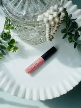 Lace Face Liquid Lipstick