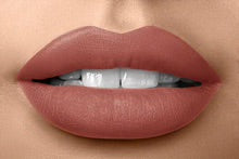 Lace Face Liquid Lipstick