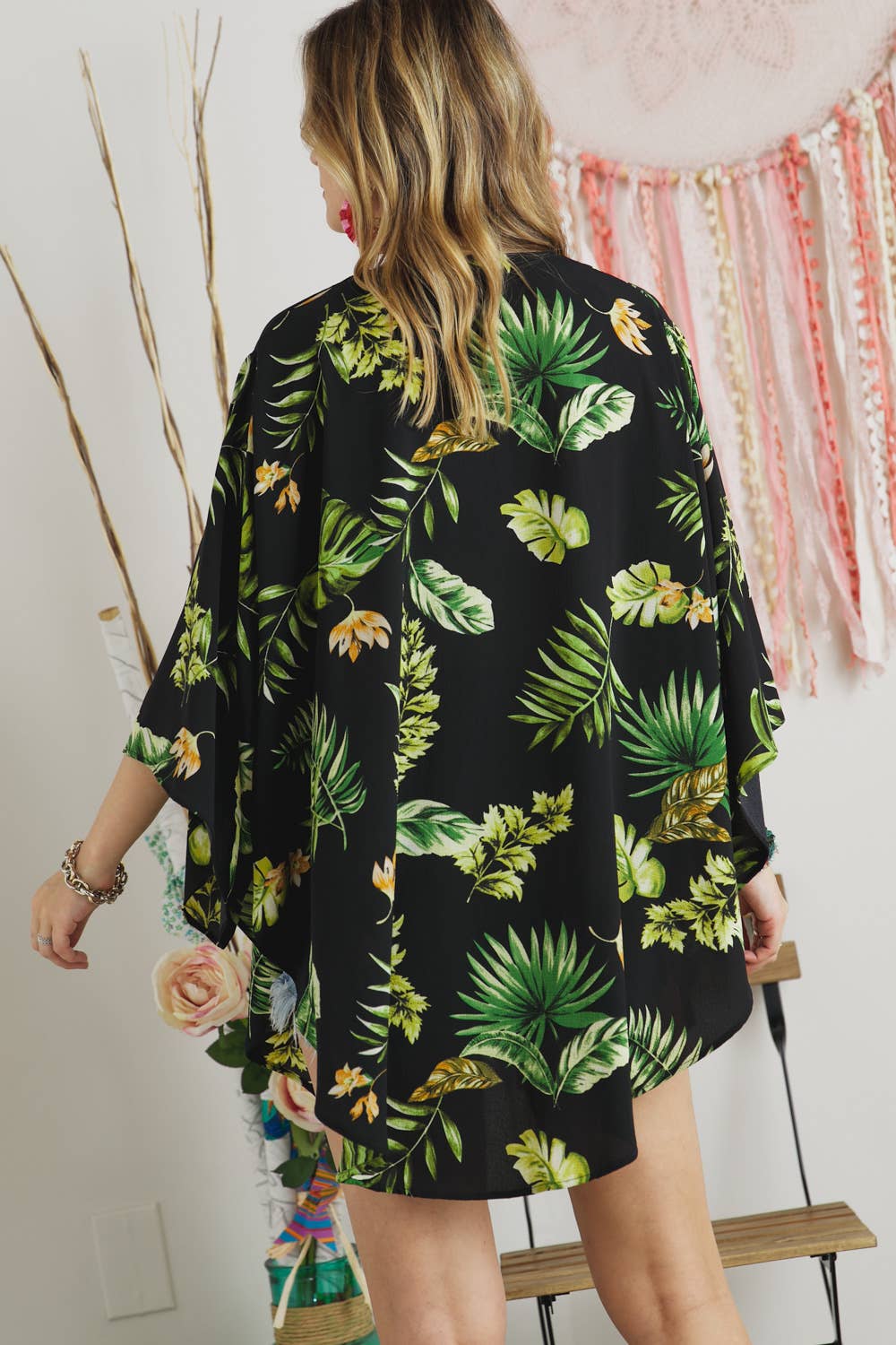 FLORAL KIMONO