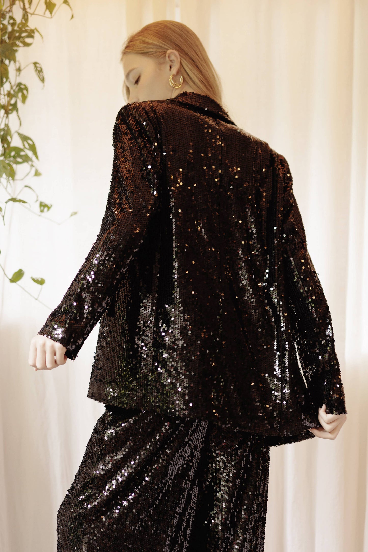 Sequin blazer with front pockets