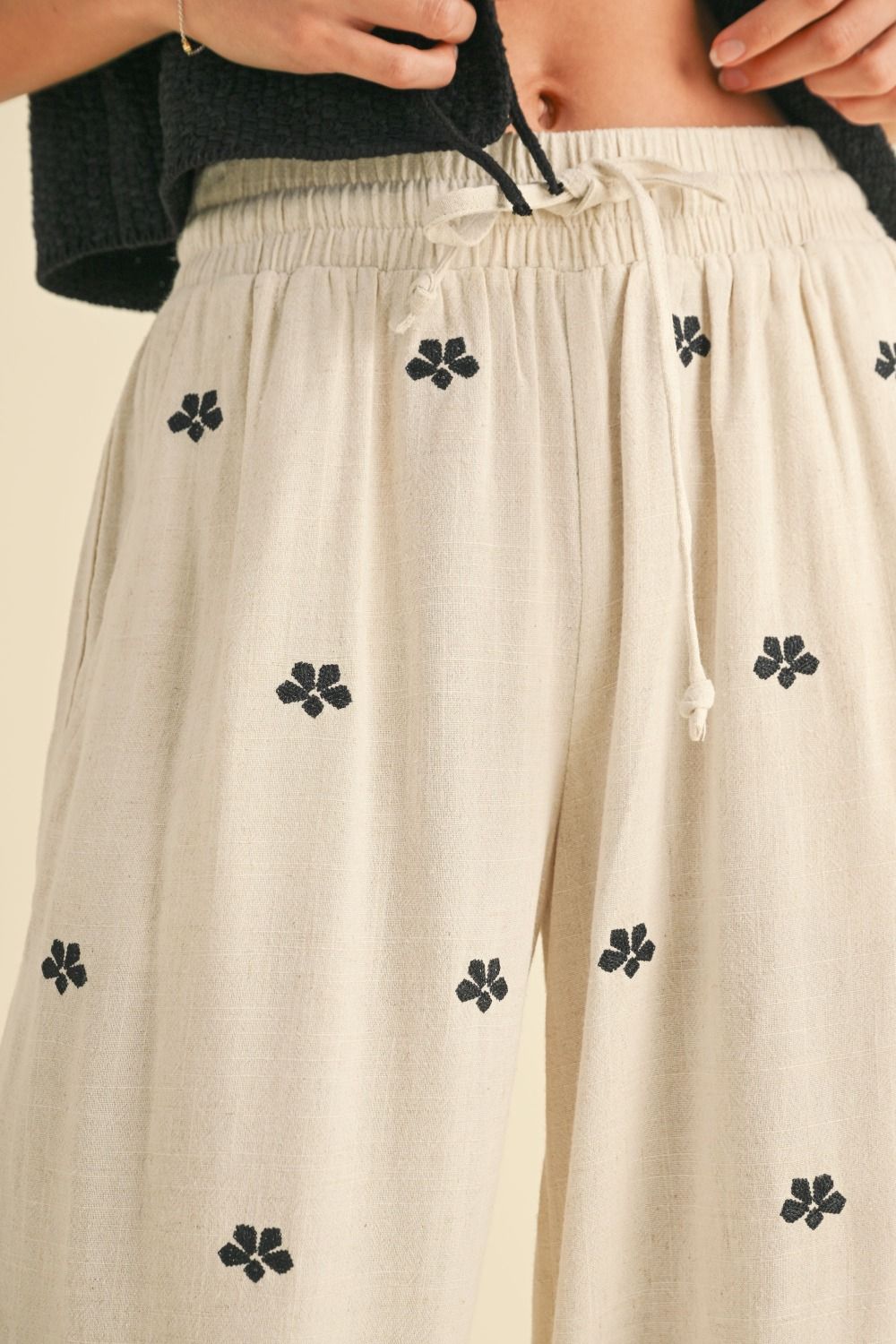 Embroidery Detail Linen Pants