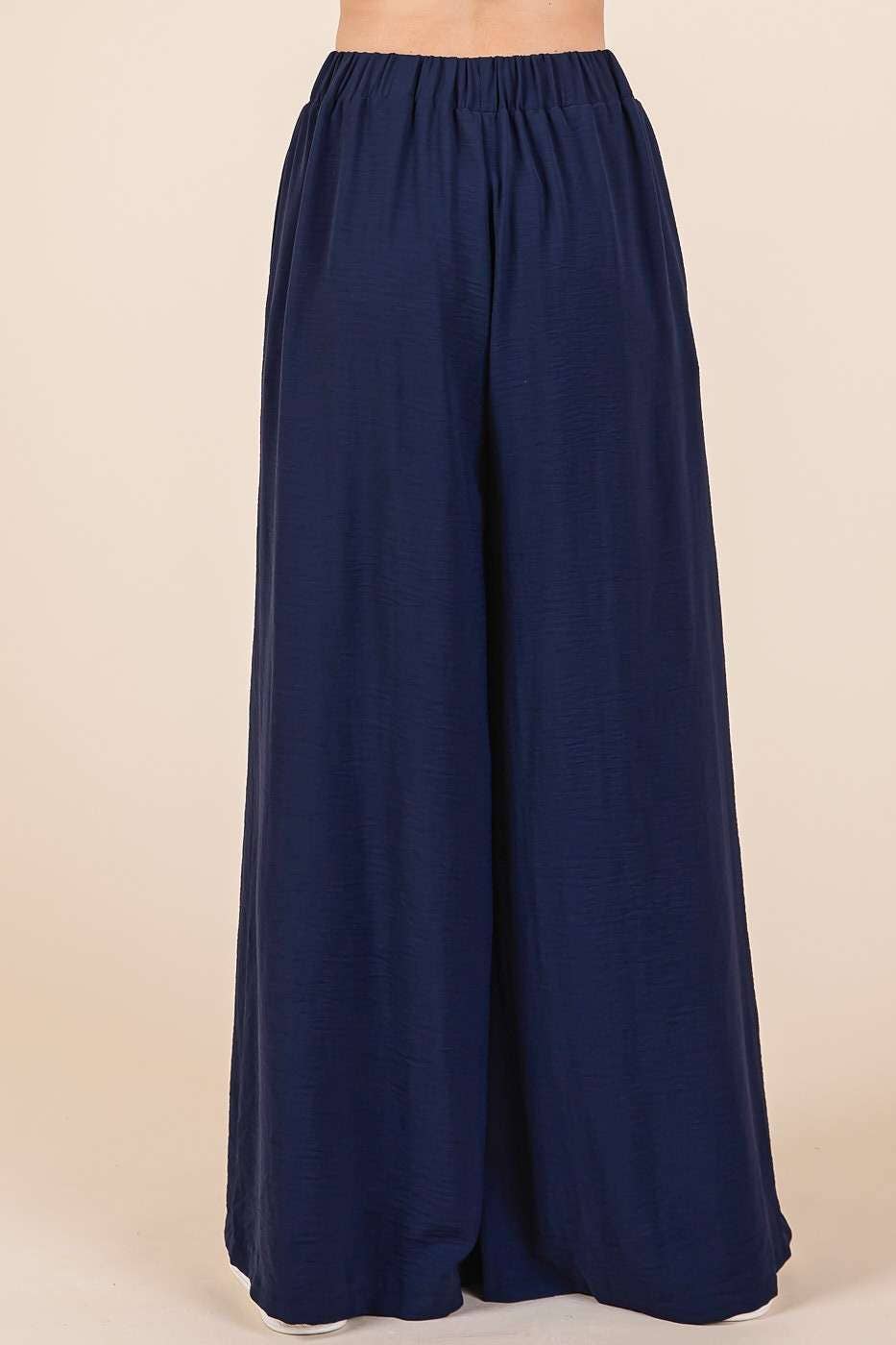 Air-Flow Pleated Wide Leg Pant