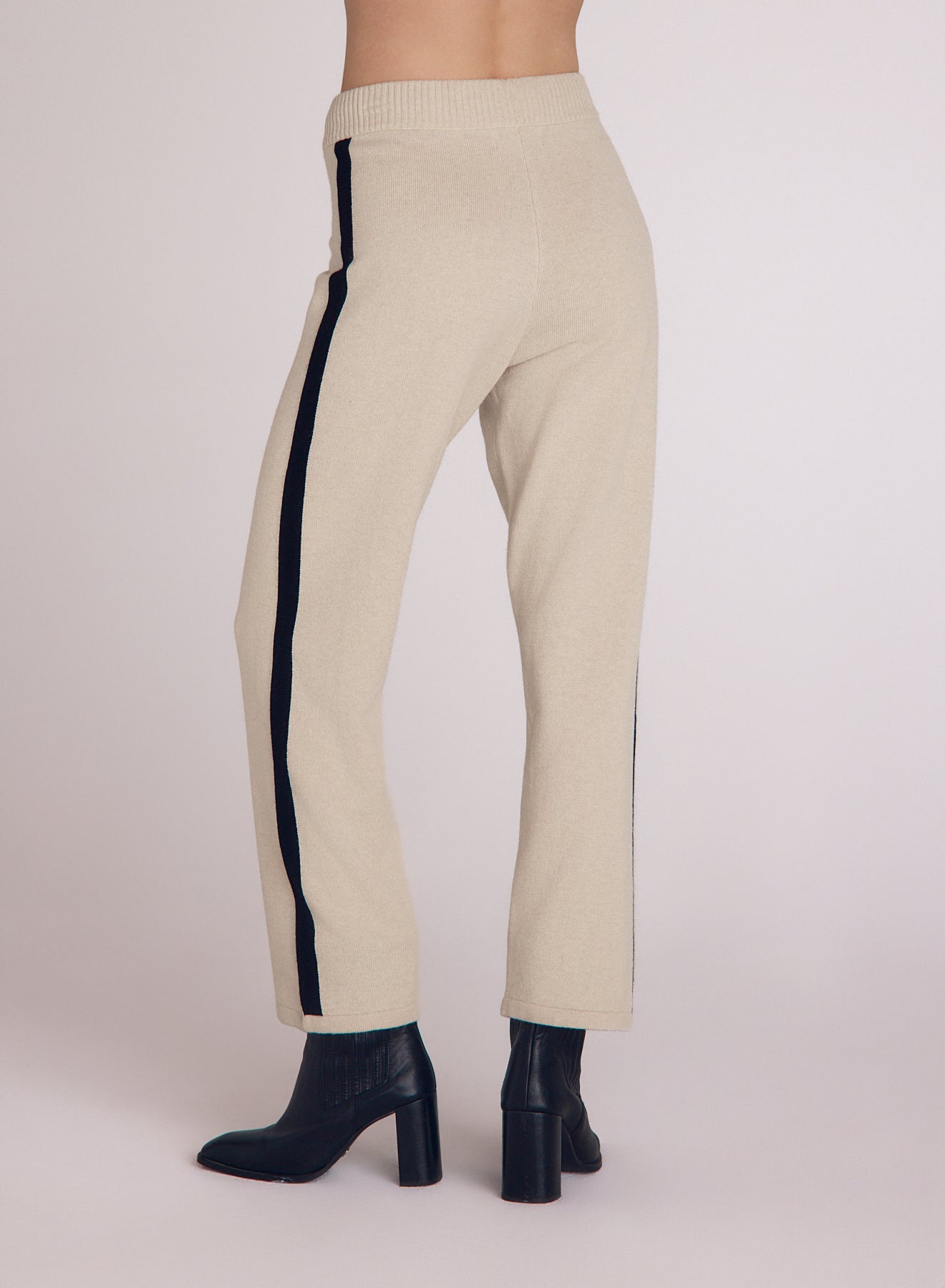 Bella Dahl Side Stripe Straight Leg Pant